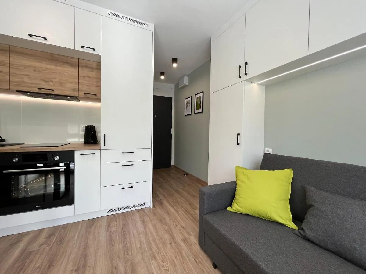 Apartament Batorego 16 Yellow Prywatne Mieszkanie 300M Od Metro Pole Mokotowskie I Sgh Samodzielne Zameldowanie! Self Check-In System! Warszawa Polska