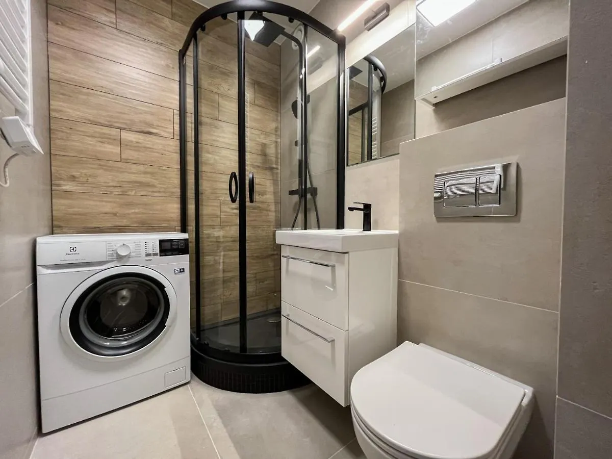Apartament Batorego 16 Yellow Prywatne Mieszkanie 300M Od Metro Pole Mokotowskie I Sgh Samodzielne Zameldowanie! Self Check-In System! Warszawa